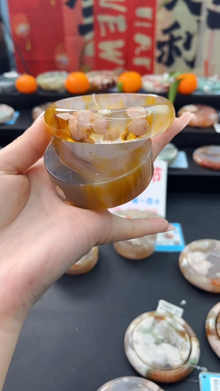 【闪购商品】石英质玉手镯未镶嵌赠送镯心（60圈口）