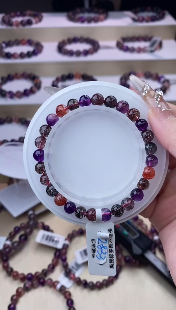 【闪购商品】水晶手链未镶嵌黑加仑超七6m+