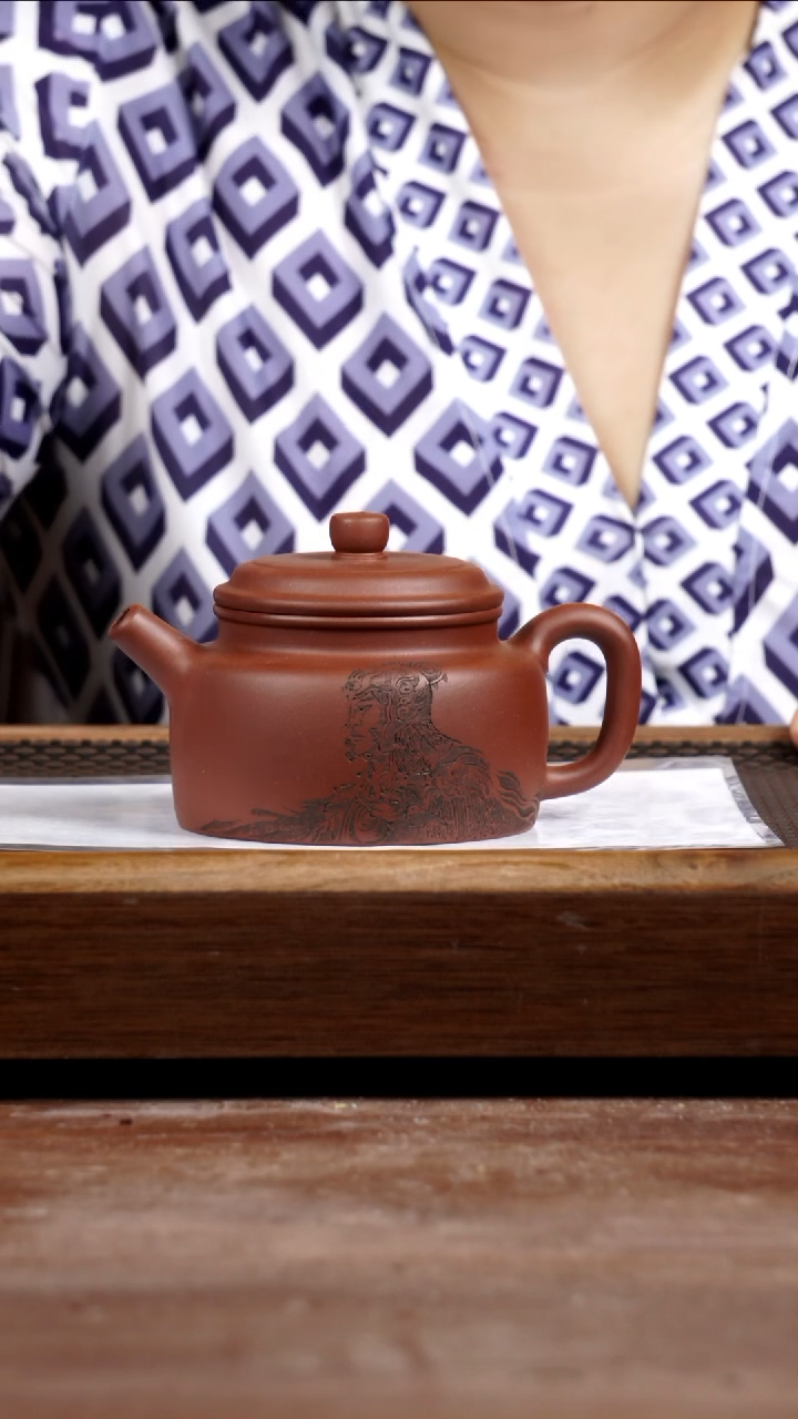 茶壶紫砂四号井底槽青德钟270CC