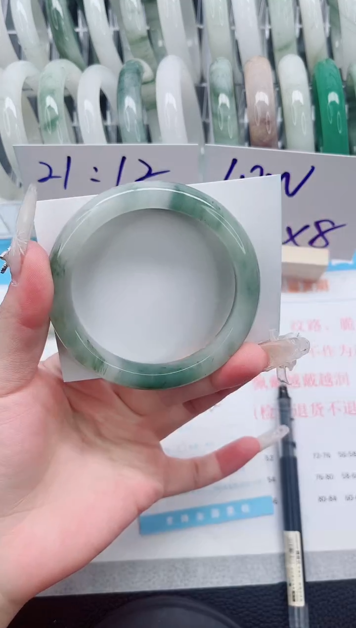 【闪购商品】石英质玉手镯合金A89-60