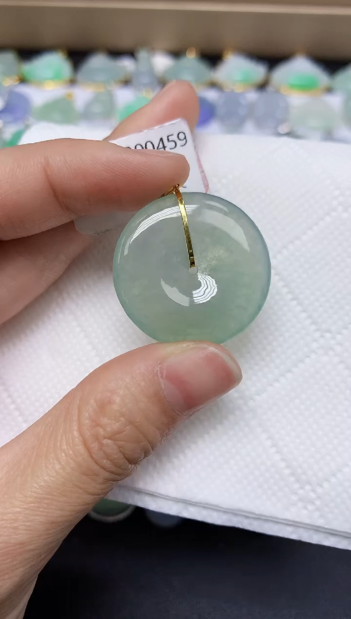 翡翠18K金镶嵌颈饰 天然翡翠A货