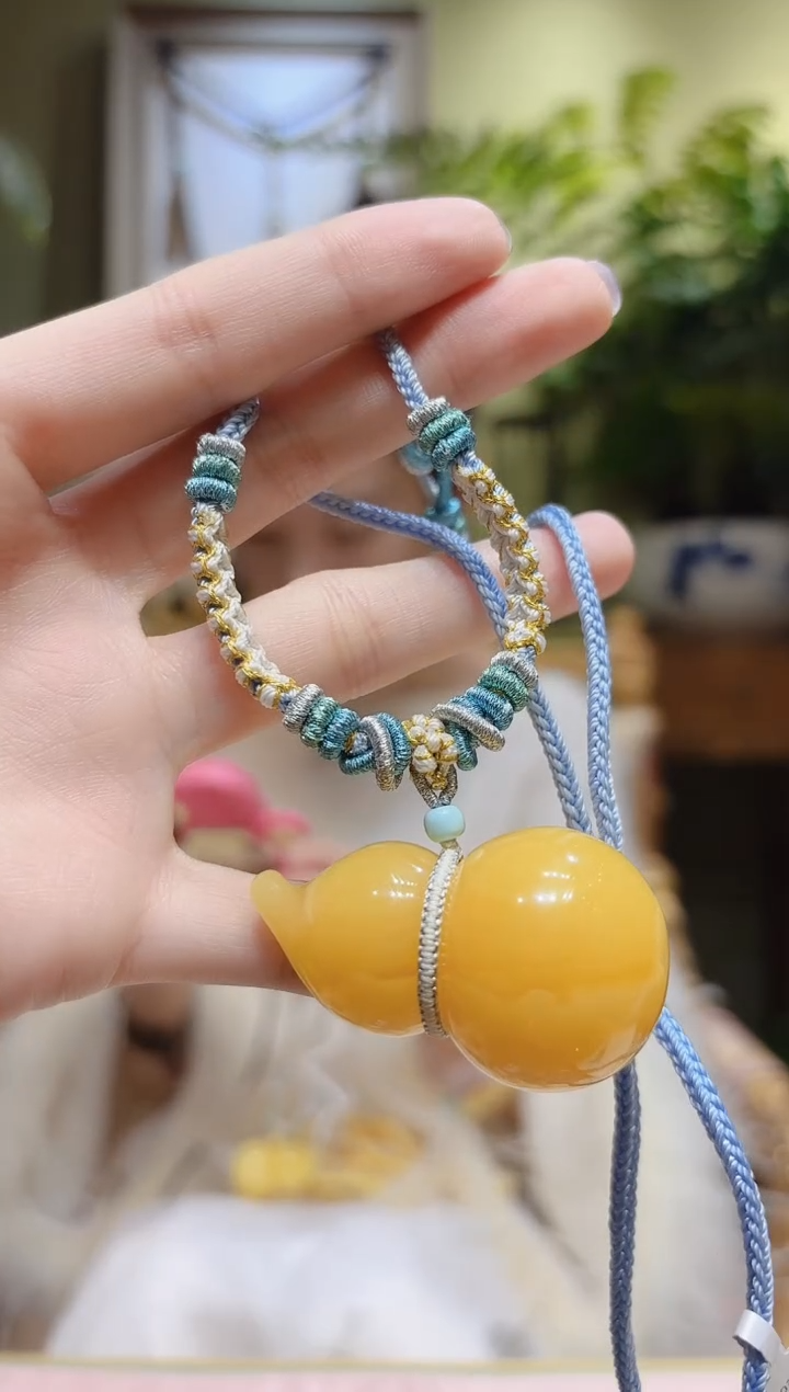【闪购商品】蜜蜡裸石未镶嵌蜜蜡葫芦绳编挂件