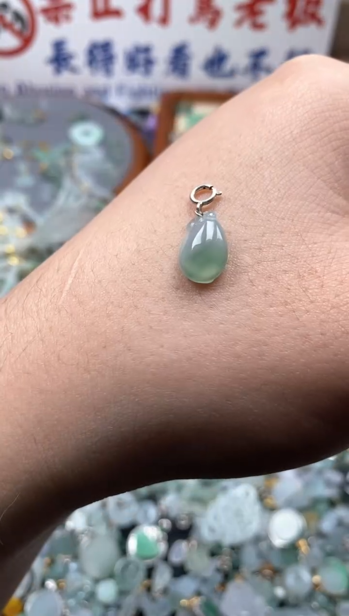 【闪购商品】翡翠颈饰未镶嵌哥哥