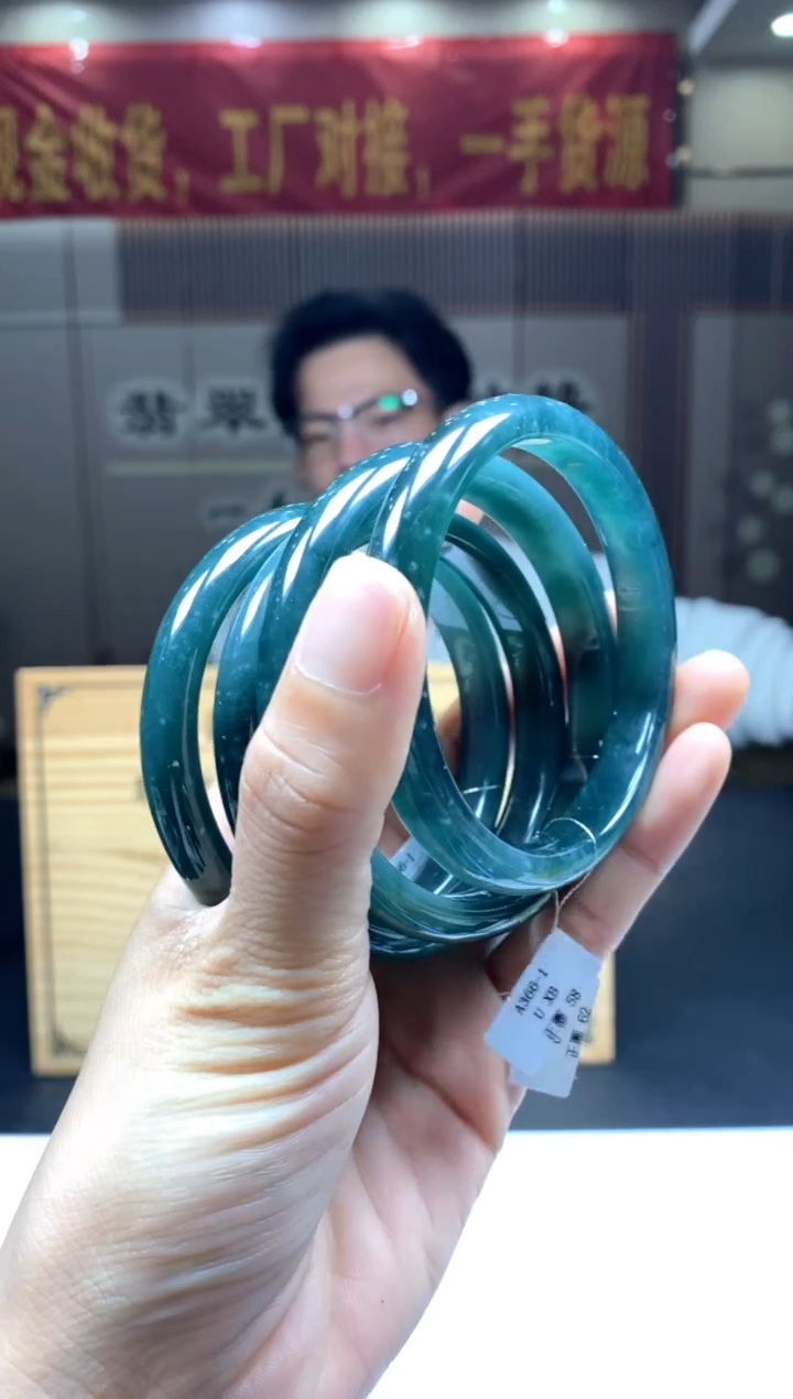 【闪购商品】定制翡翠未镶嵌多样性发货【只发一件】 *s24