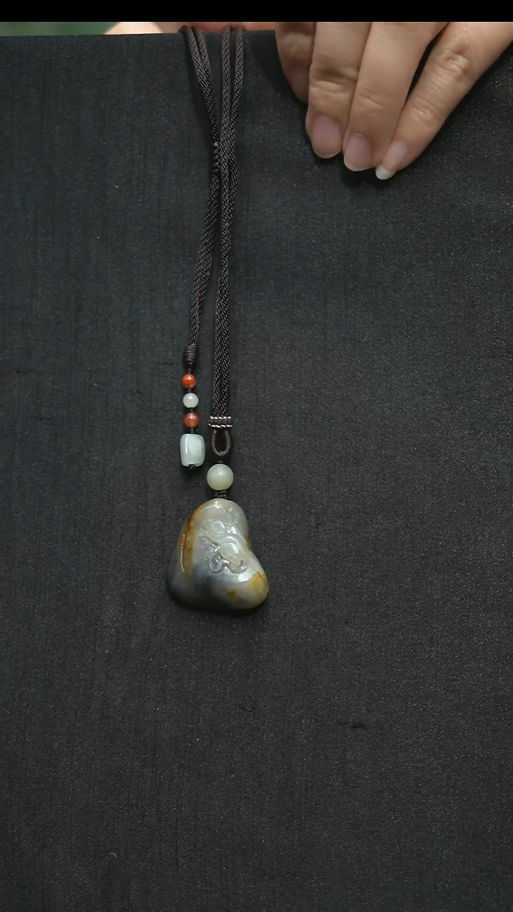 颈饰未镶嵌和田玉20克猴