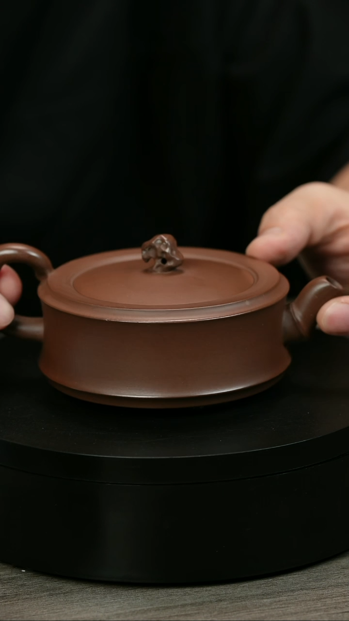 茶壶紫砂山***时H1598赵信军三足圆竹