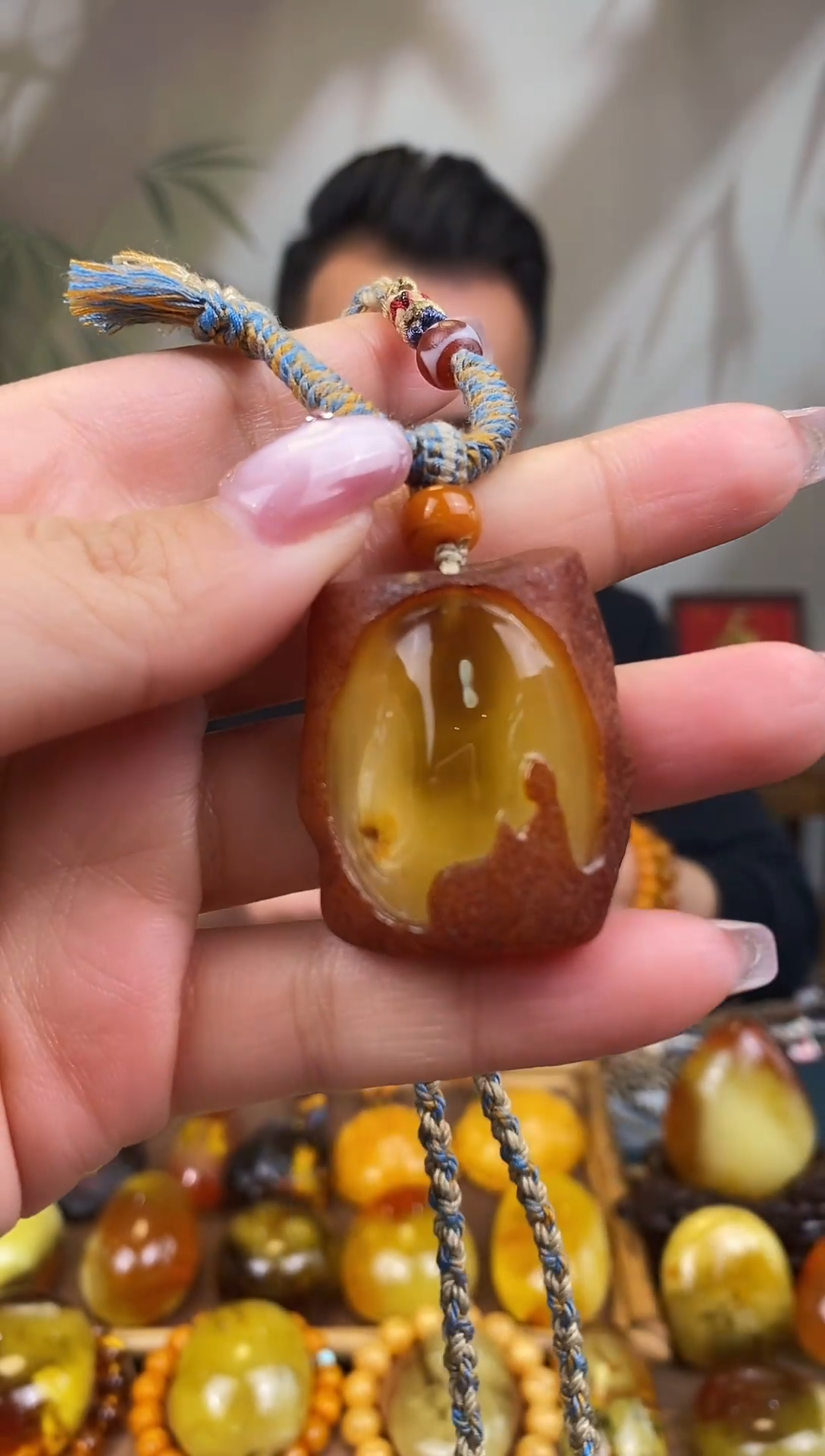 【闪购商品】琥珀裸石未镶嵌基地发货 一物一证 顺丰包邮
