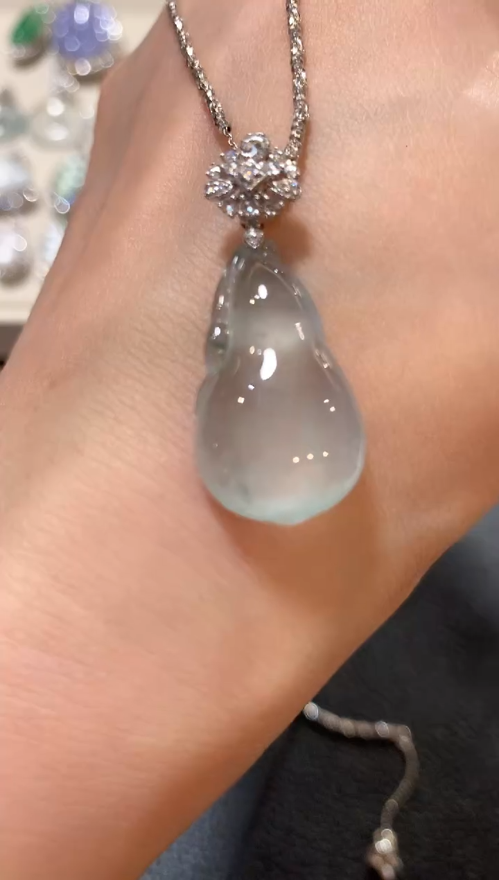 吊坠(不含链)18K金镶嵌翡翠n52    