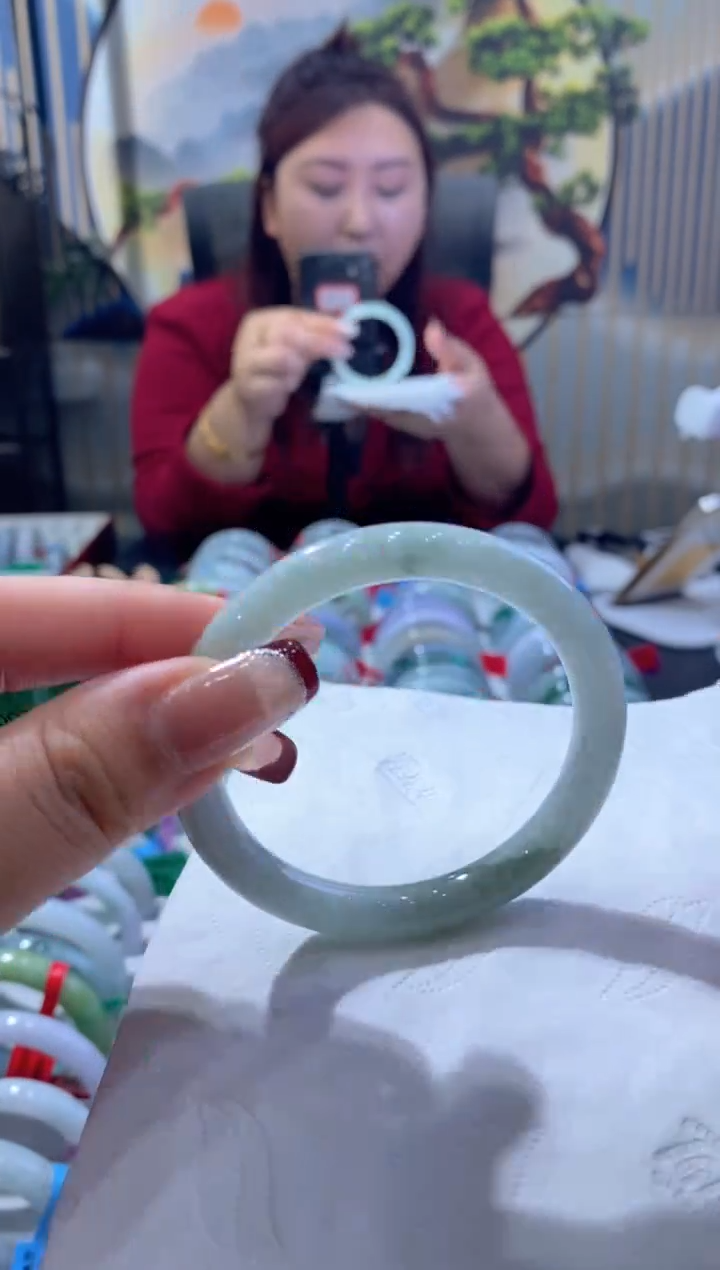 【闪购商品】翡翠手镯未镶嵌00007115