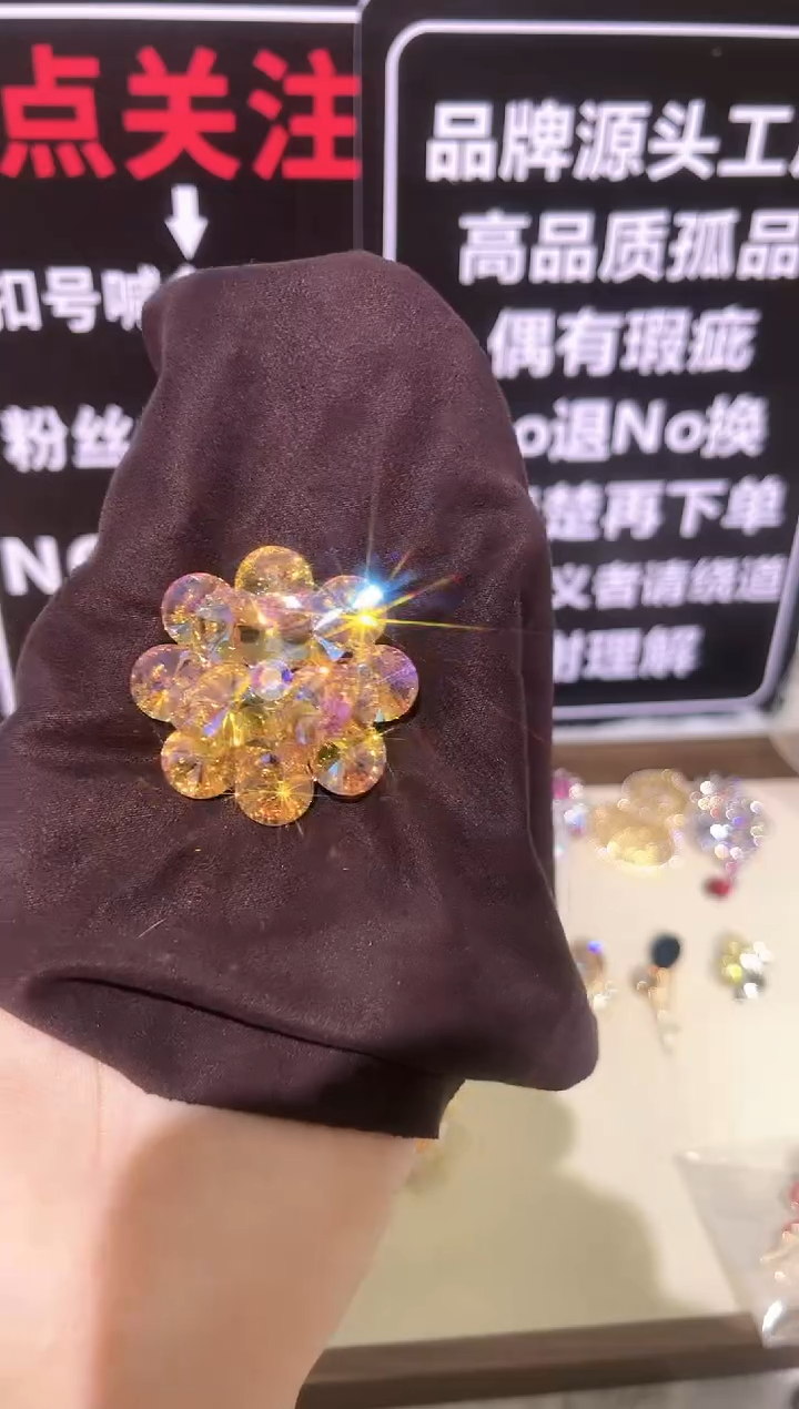 锆石铜合金精品饰界