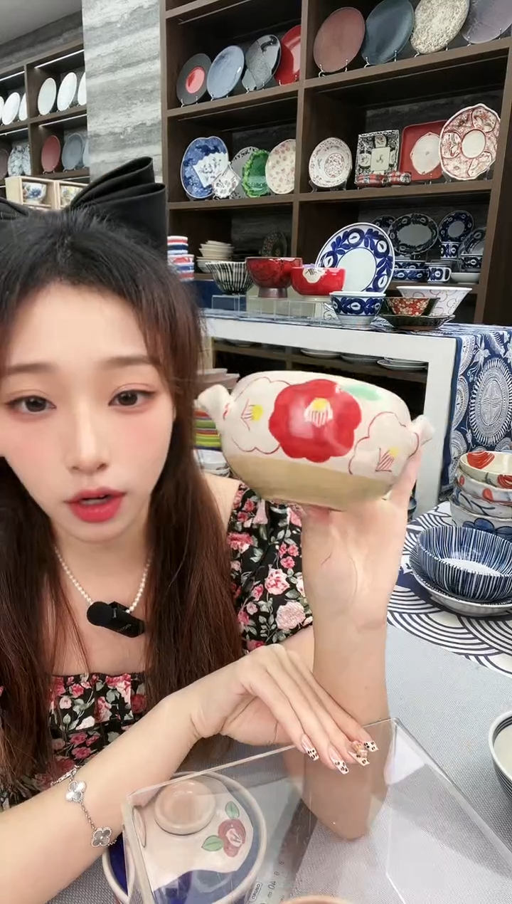 陶濑户烧手绘红花小双耳钵400ml