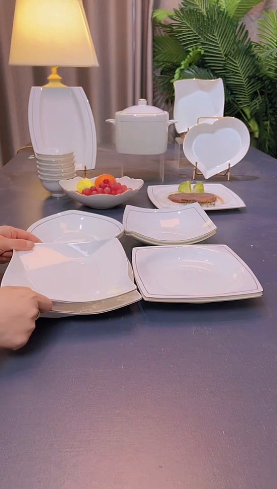 45%以上骨粉骨瓷8英寸天元贵龙三角折纸盘各2个