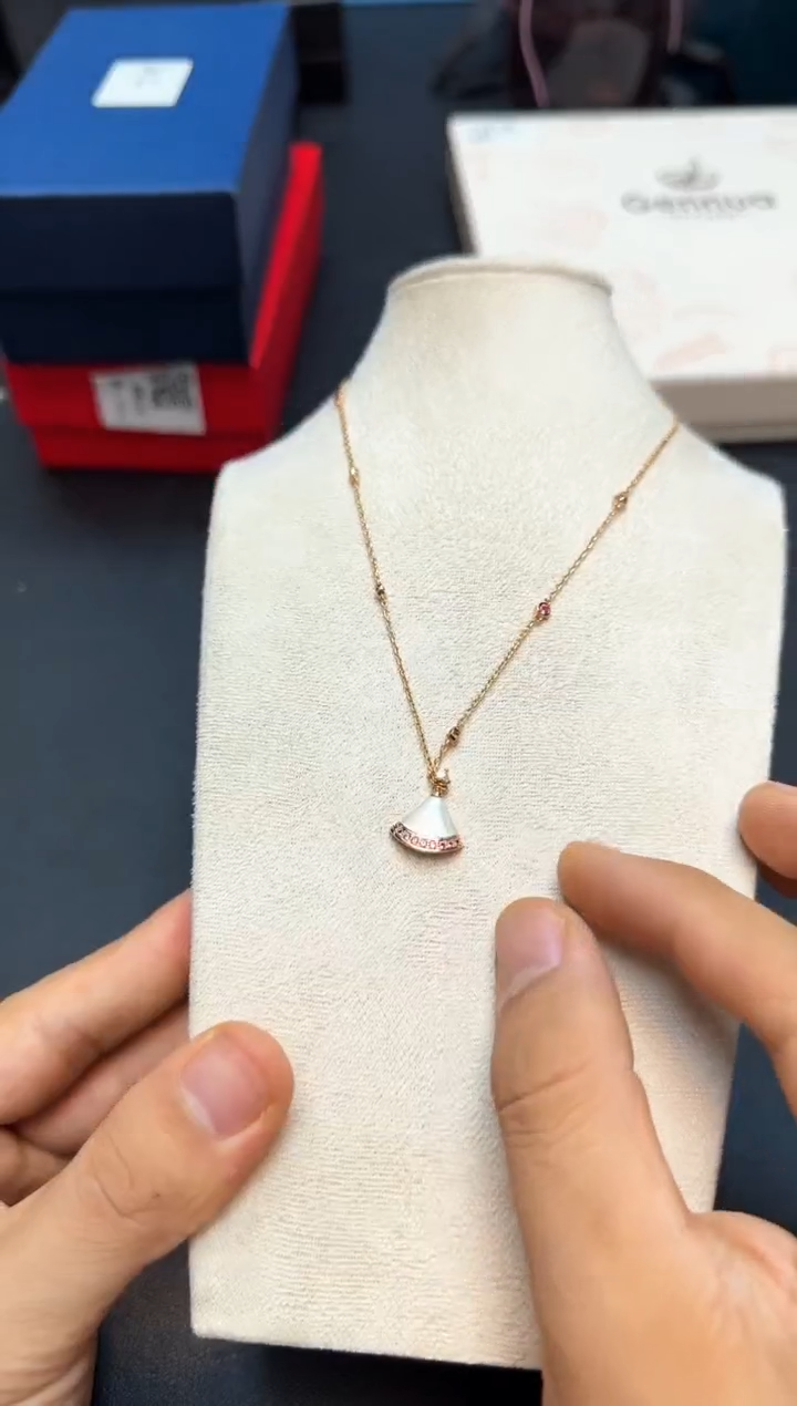 瓷片全新正品一件不留@@WE1168