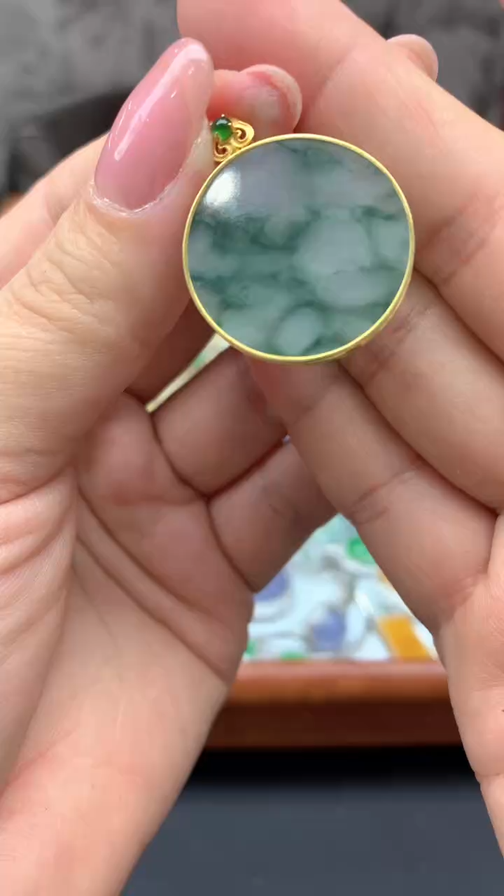 【闪购商品】翡翠颈饰18K金镶嵌220-天然翡翠