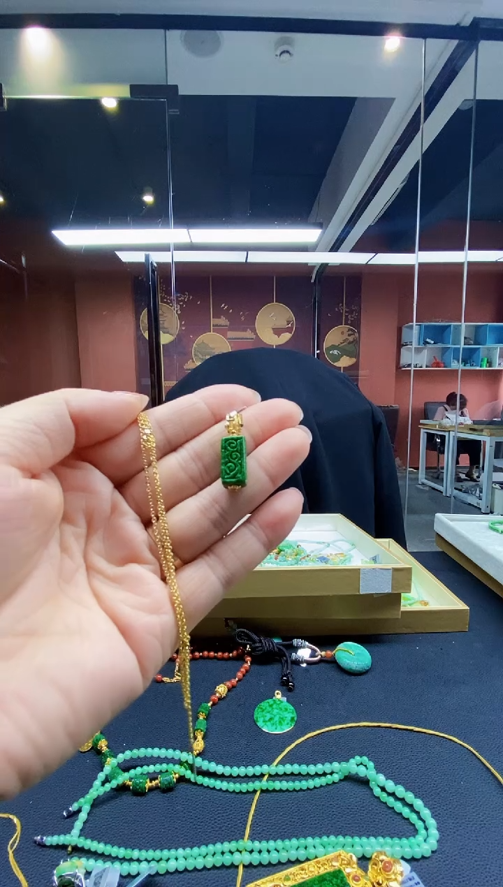 颈饰未镶嵌翡翠翡翠吊坠