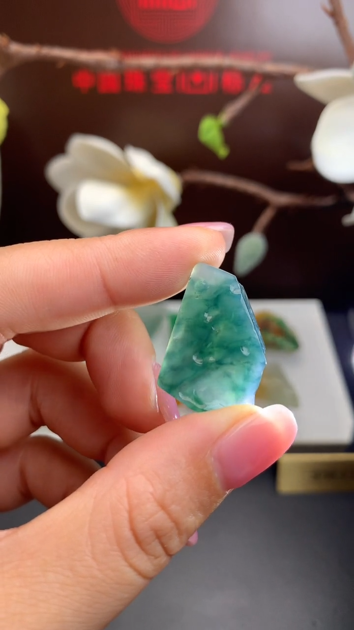 定制翡翠未镶嵌           