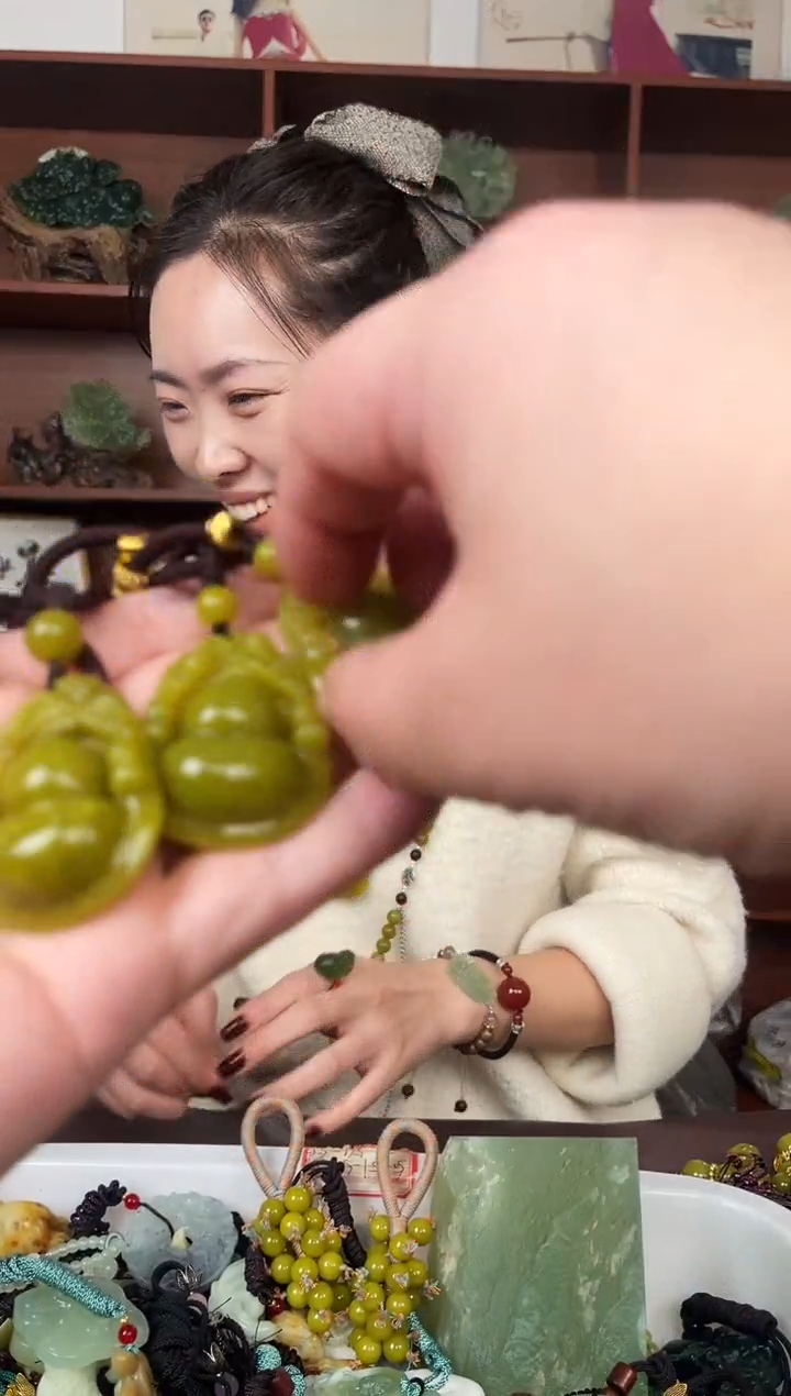 未镶嵌蛇纹石玉颈饰多样性发货拍一发一