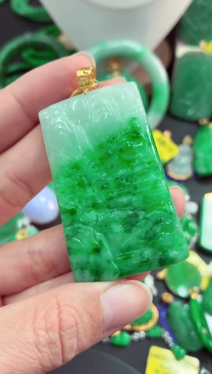 吊坠(不含链)18K金镶嵌翡翠天然缅甸翡翠A货