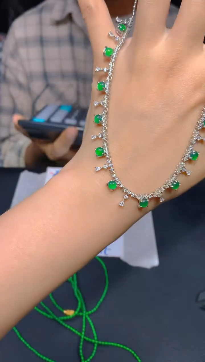 【闪购商品】定制翡翠未镶嵌99多样性发货（发其一）