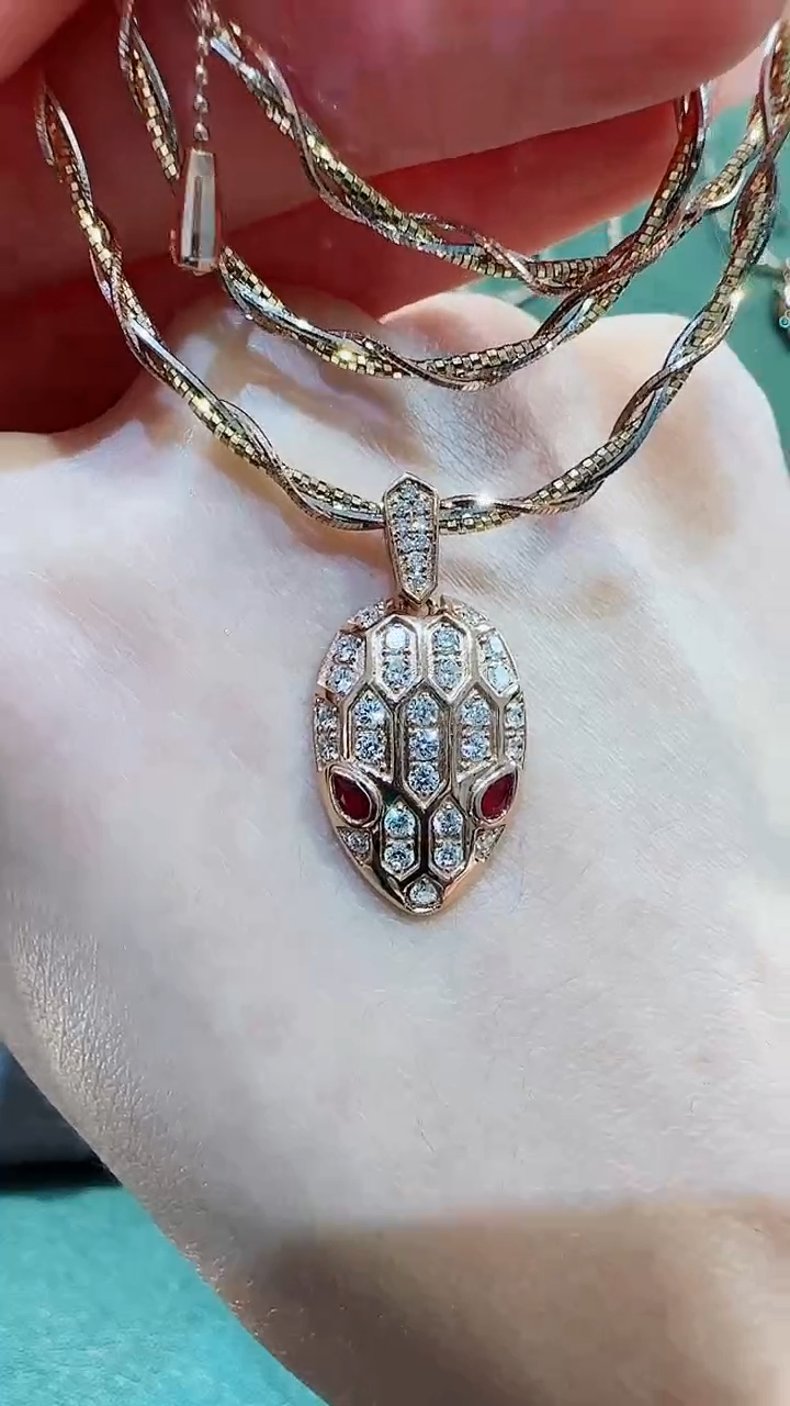 【闪购商品】钻石吊坠(不含链)18K金镶嵌18K金钻石蛇蛇吊坠