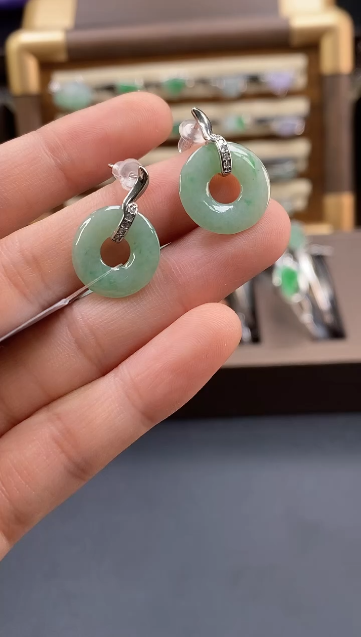 颈饰银S925镶嵌翡翠17354