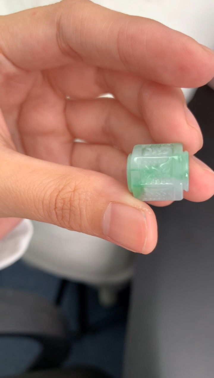 【闪购商品】定制翡翠未镶嵌模式推广期24小时鉴赏期