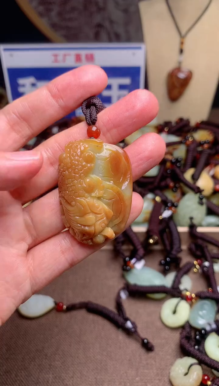 【闪购商品】和田玉颈饰未镶嵌1