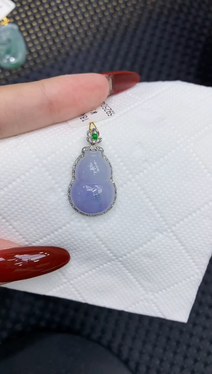 翡翠18K金镶嵌颈饰1111111111