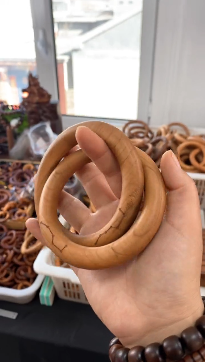 【闪购商品】木木雕桃木乾坤圈全品内径75