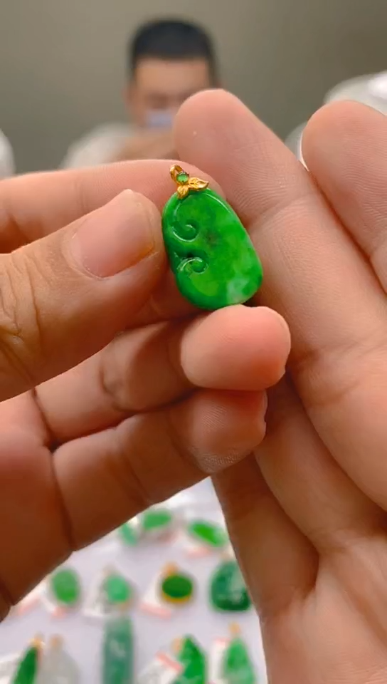 【闪购商品】翡翠颈饰18K金镶嵌新号开播，全场乱卖