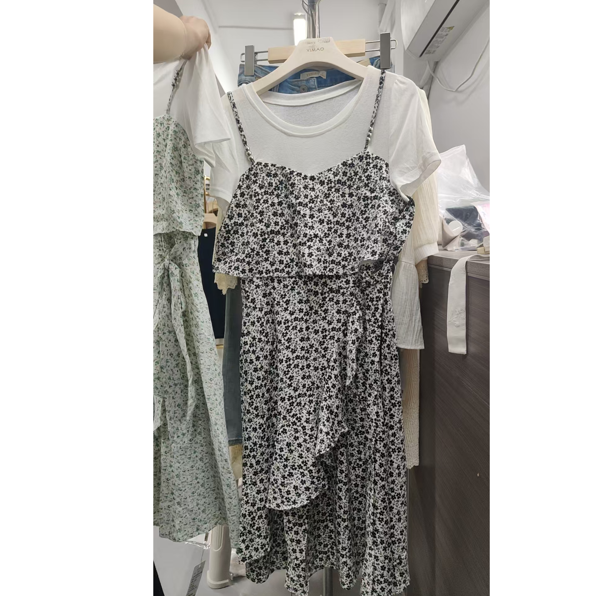 ML32011091三色长款气质连衣裙