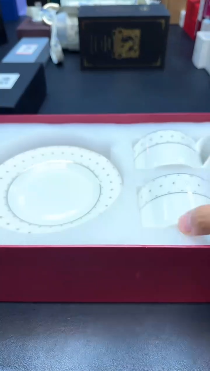 瓷片全新正品一件不留@@Y273
