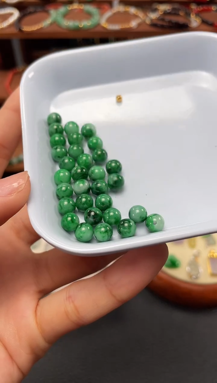 【闪购商品】翡翠吊坠(不含链)18K金镶嵌多样性发货一个