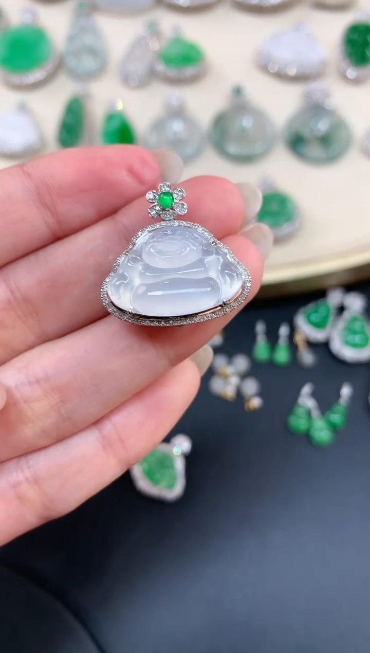 【闪购商品】翡翠吊坠(不含链)18K金镶嵌A657|8800