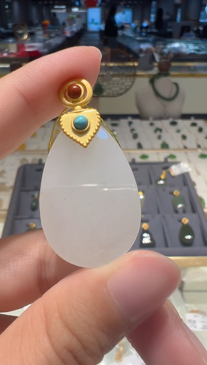 【闪购商品】和田玉颈饰银S925镶嵌111