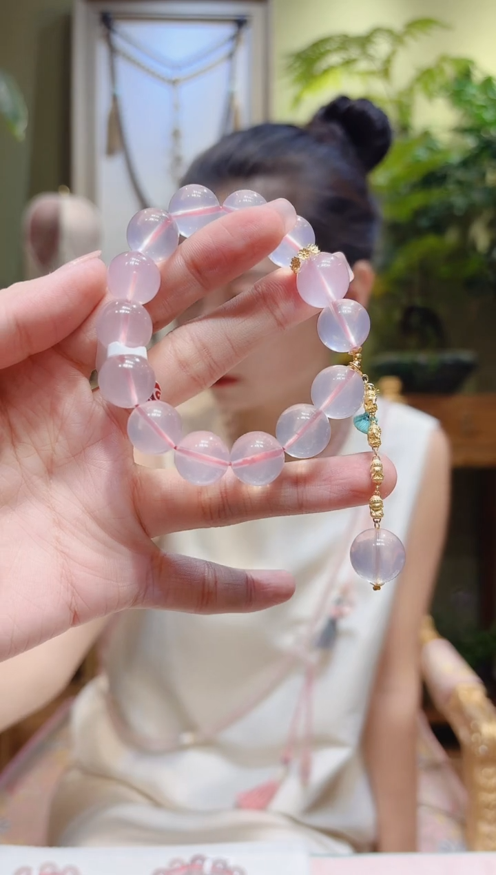 【闪购商品】水晶手串18K金镶嵌单珠四不长提溜粉水晶手串