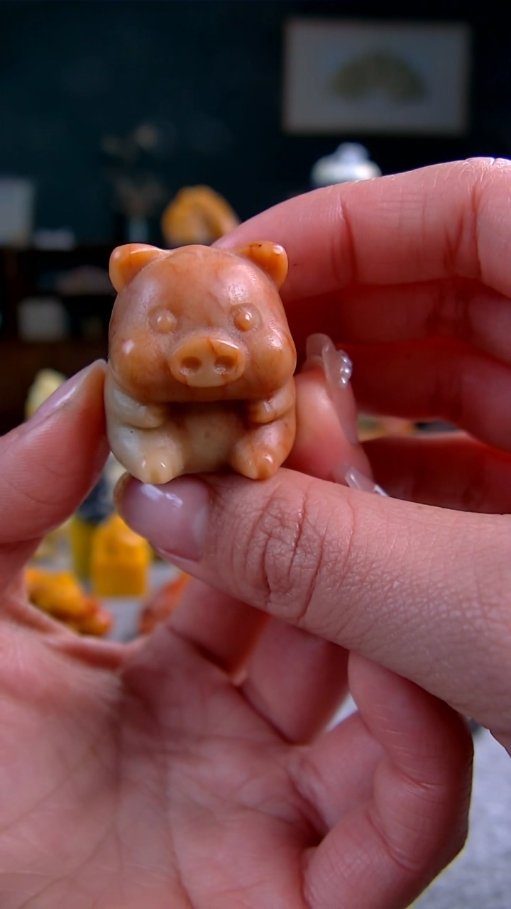 【闪购商品】青田石红花猪摆件2.7*2.9*2.9