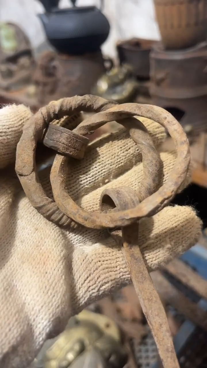 淡*默隆江直播新人带货