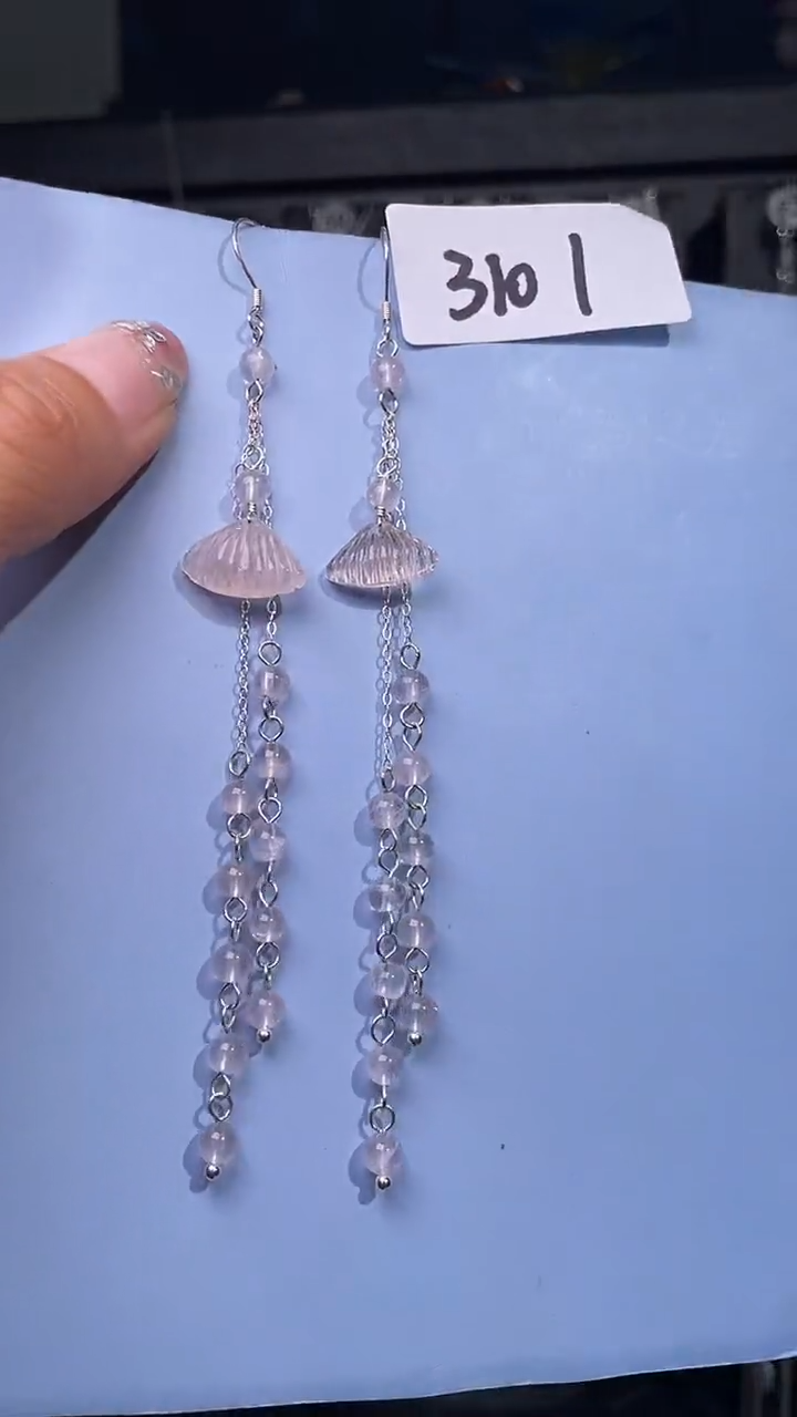 未镶嵌绿柱石（摩根石）耳饰喜欢拍