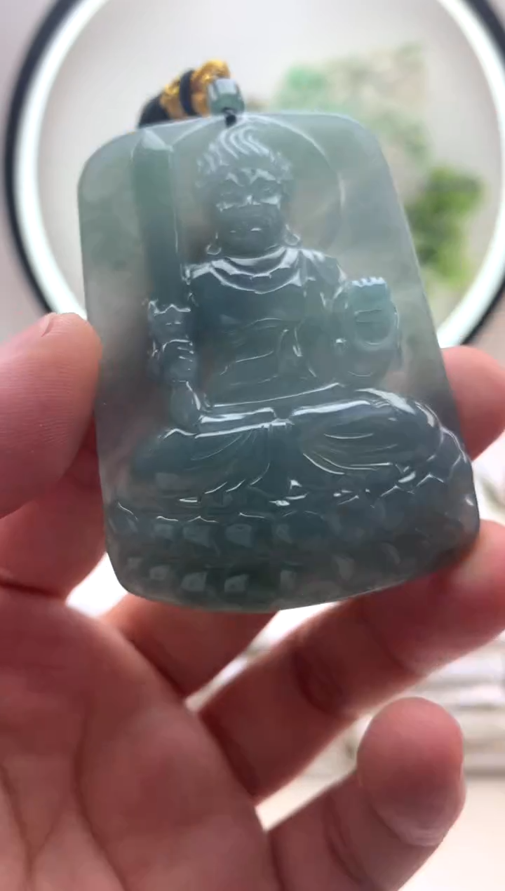 颈饰未镶嵌翡翠不动明王