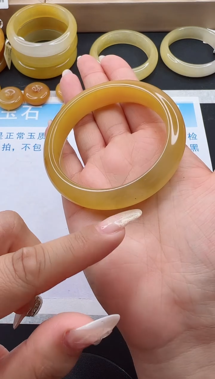 【闪购商品】石英质玉手镯未镶嵌467-60