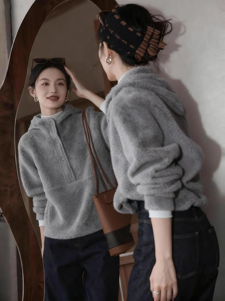 秋冬新款慵懒风连帽衫松弛感百搭不撞款独特别致灰色摇粒绒卫衣女