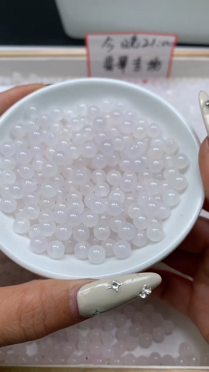 未镶嵌散珠南红玛瑙A1780 淡紫荔枝冻6mm30颗6.8元