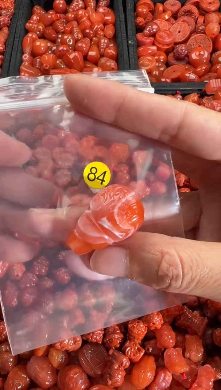 【闪购商品】南红玛瑙颈饰未镶嵌1