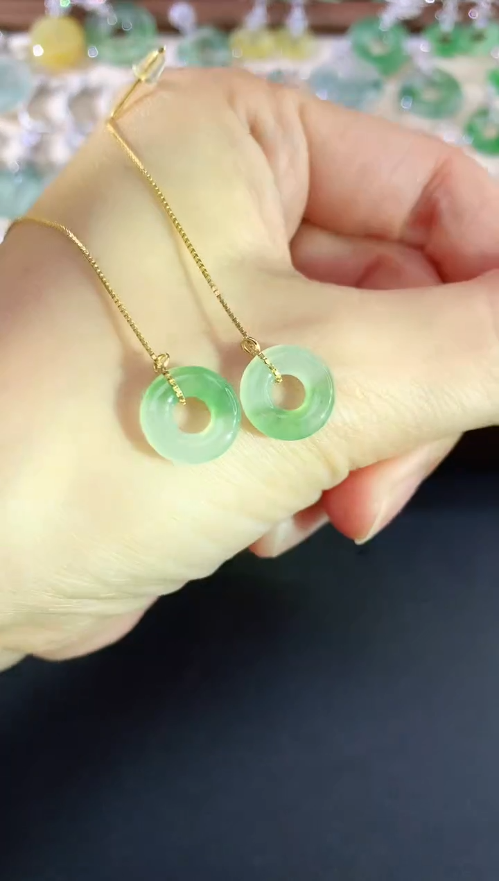 未镶嵌翡翠耳饰18买断场不退不换|180