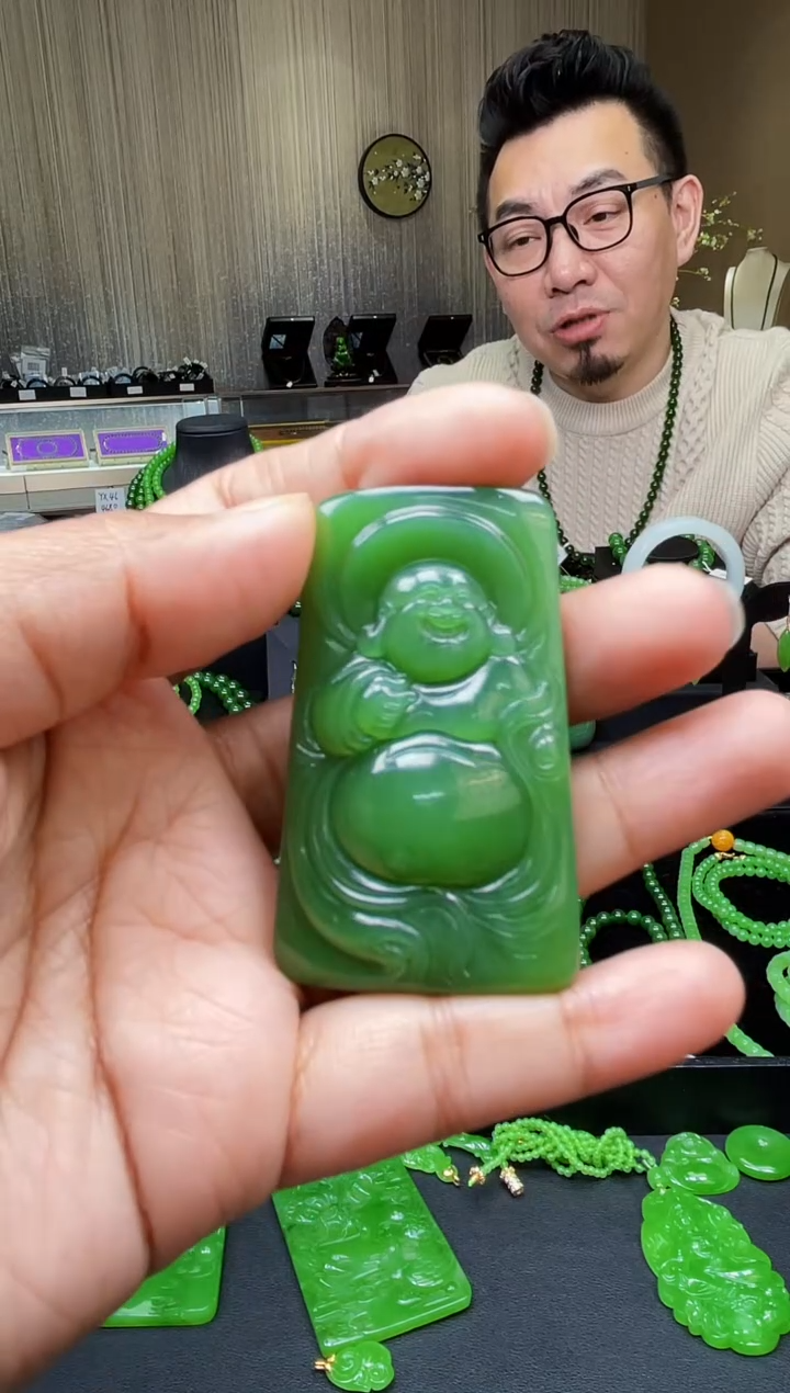 【闪购商品】和田玉（碧玉）吊坠未镶嵌逍遥佛公吊坠（黑绳）