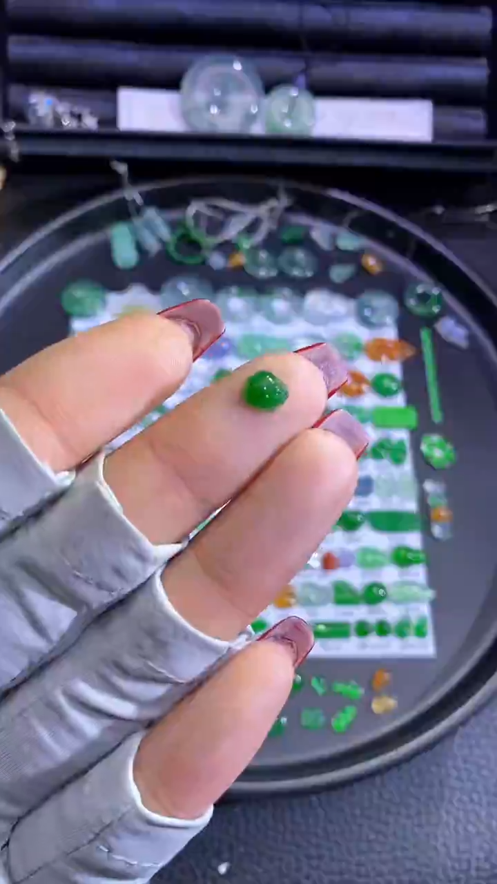 未镶嵌挂件翡翠金蟾