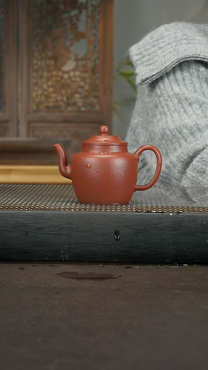 【闪购商品】紫砂茶壶小煤窑朱泥 笠帽宫灯130cc 048