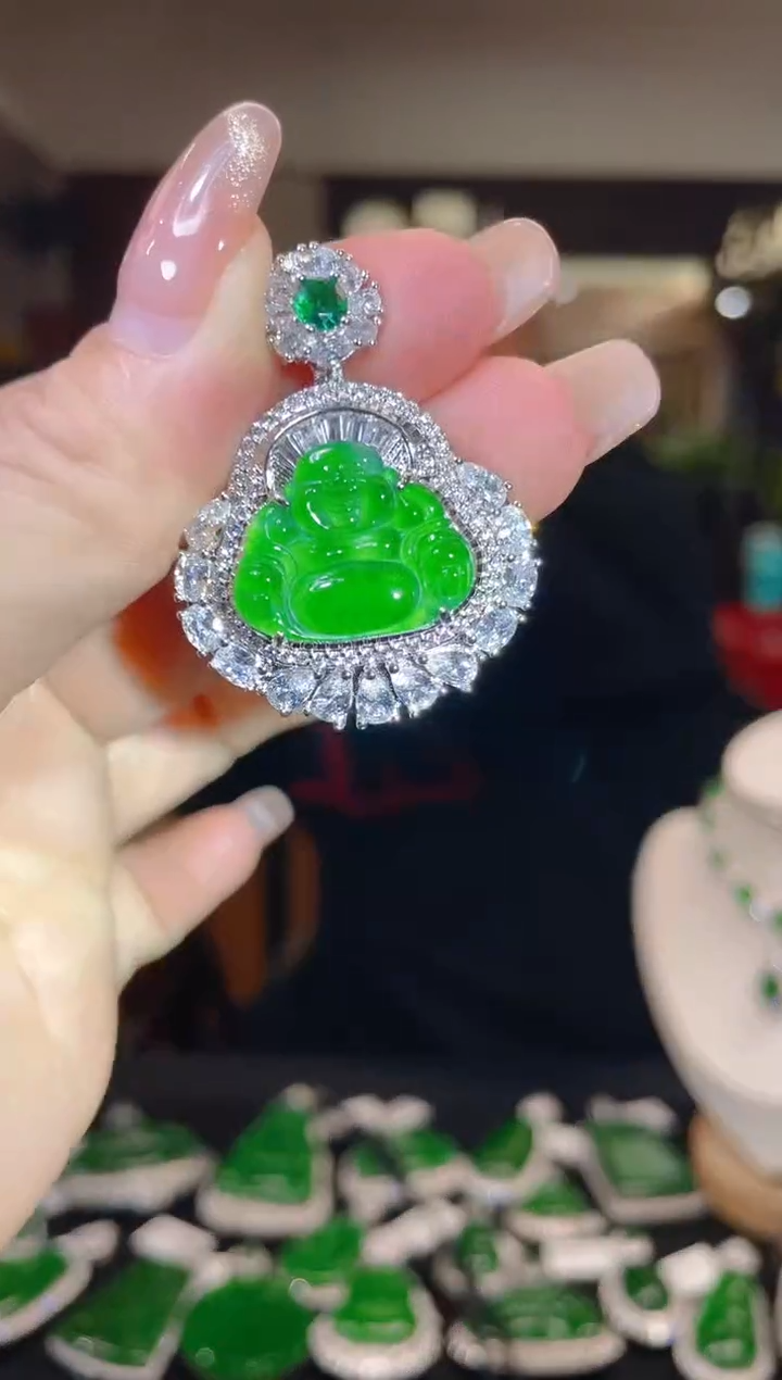 【闪购商品】翡翠吊坠(不含链)未镶嵌多样性发其一