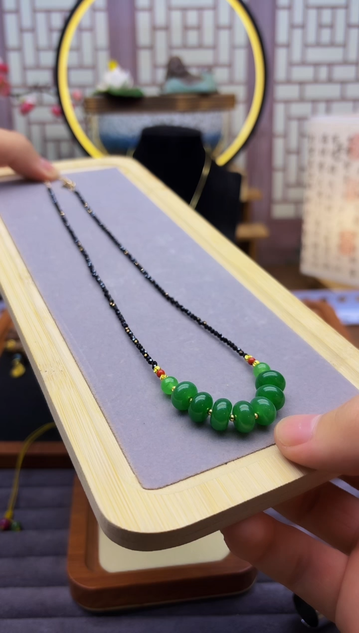 翡翠14K金镶嵌颈饰X858